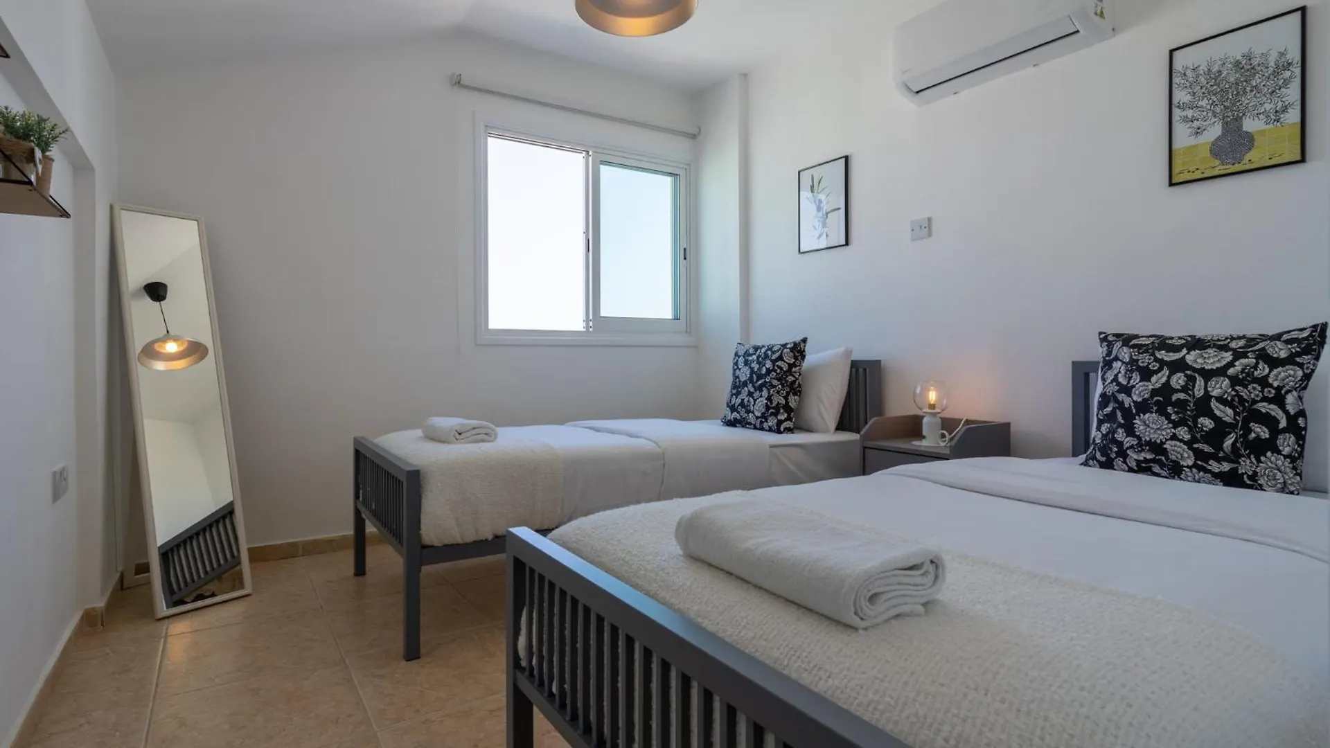 Chloris 3- Bedroom Apartment W/Pool In Larnaca 0*,  Cyprus